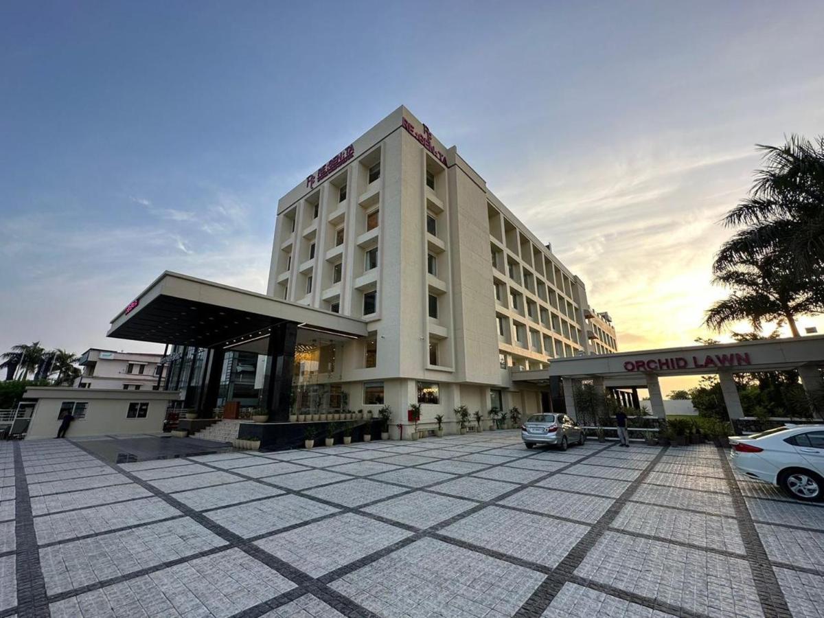 Regenta Dehradun By Royal Orchid Hotels Limited المظهر الخارجي الصورة