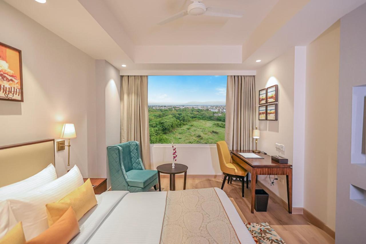 Regenta Dehradun By Royal Orchid Hotels Limited المظهر الخارجي الصورة