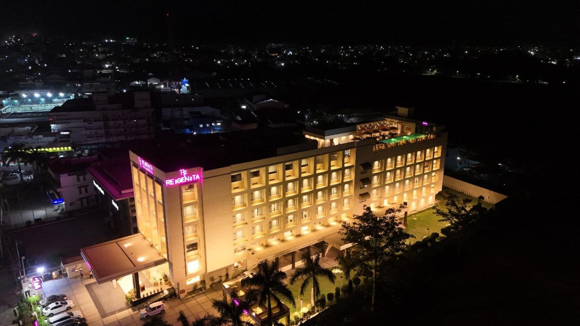 Regenta Dehradun By Royal Orchid Hotels Limited المظهر الخارجي الصورة