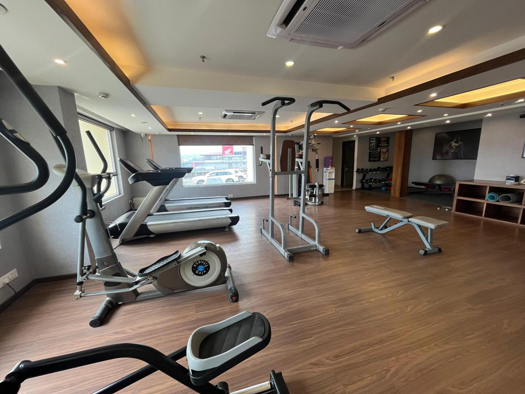 Regenta Dehradun By Royal Orchid Hotels Limited المظهر الخارجي الصورة