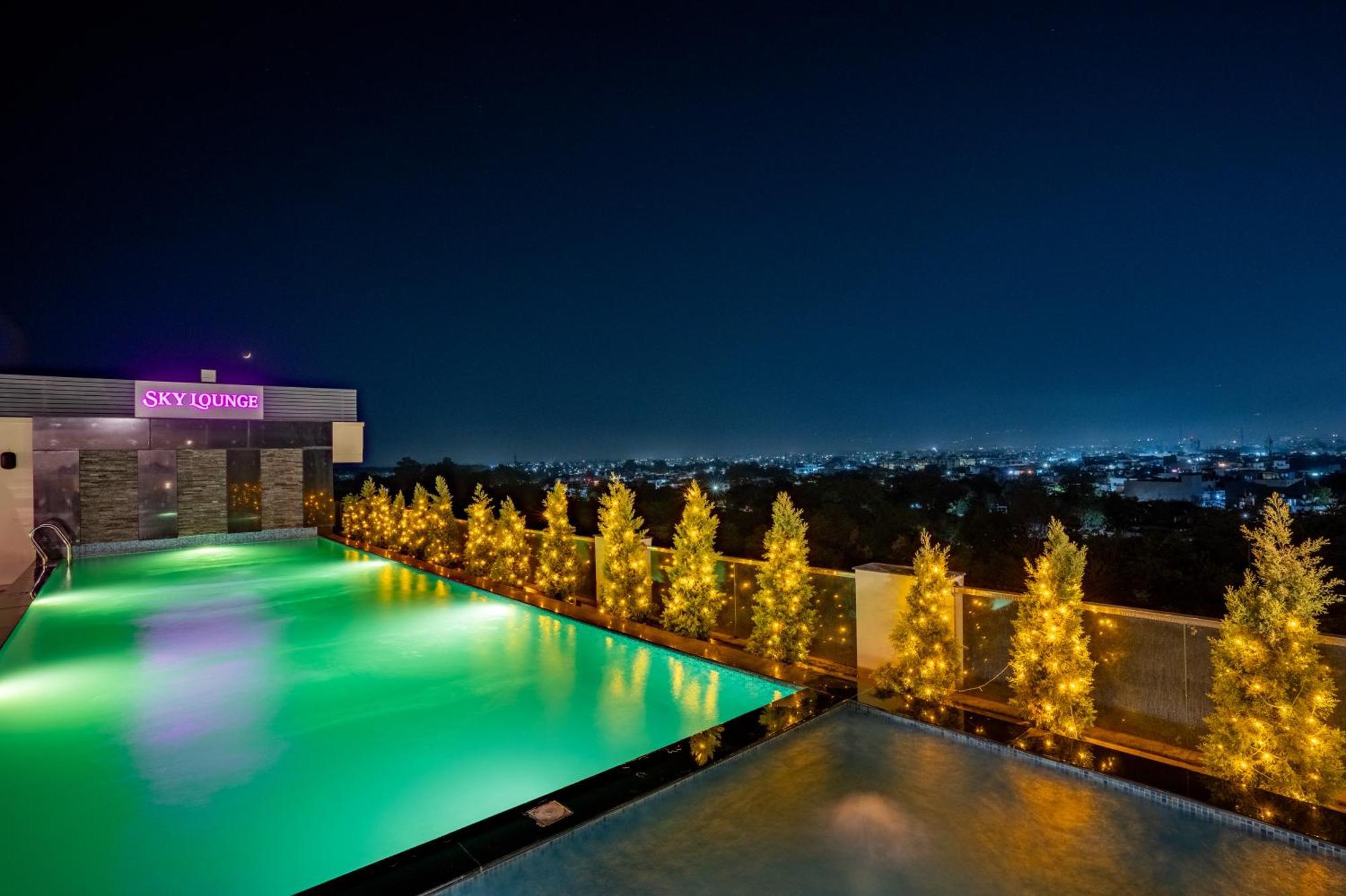 Regenta Dehradun By Royal Orchid Hotels Limited المظهر الخارجي الصورة
